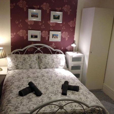 F1- Very Nice City Centre Apartment Единбург Екстер'єр фото