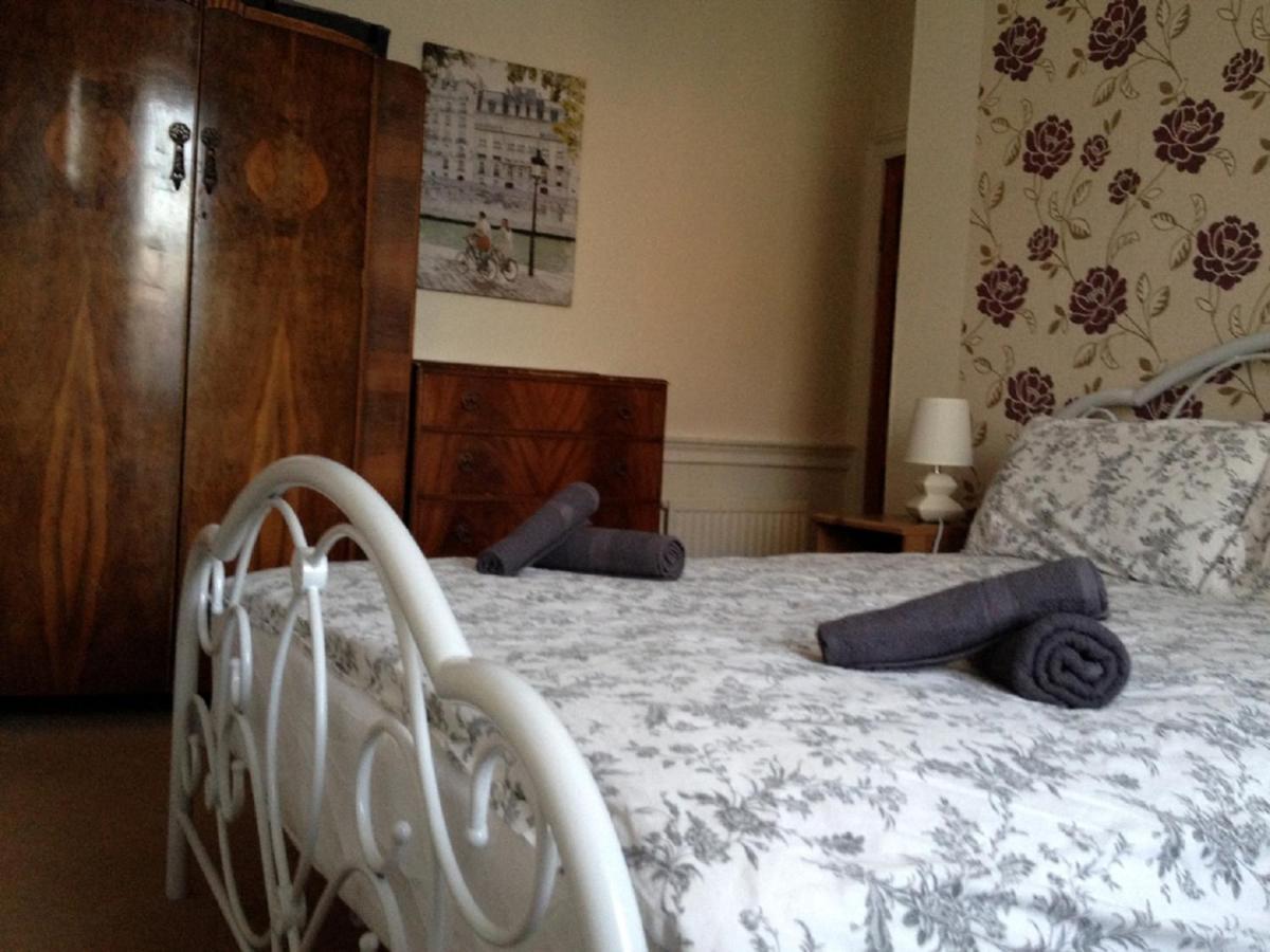 F1- Very Nice City Centre Apartment Единбург Екстер'єр фото